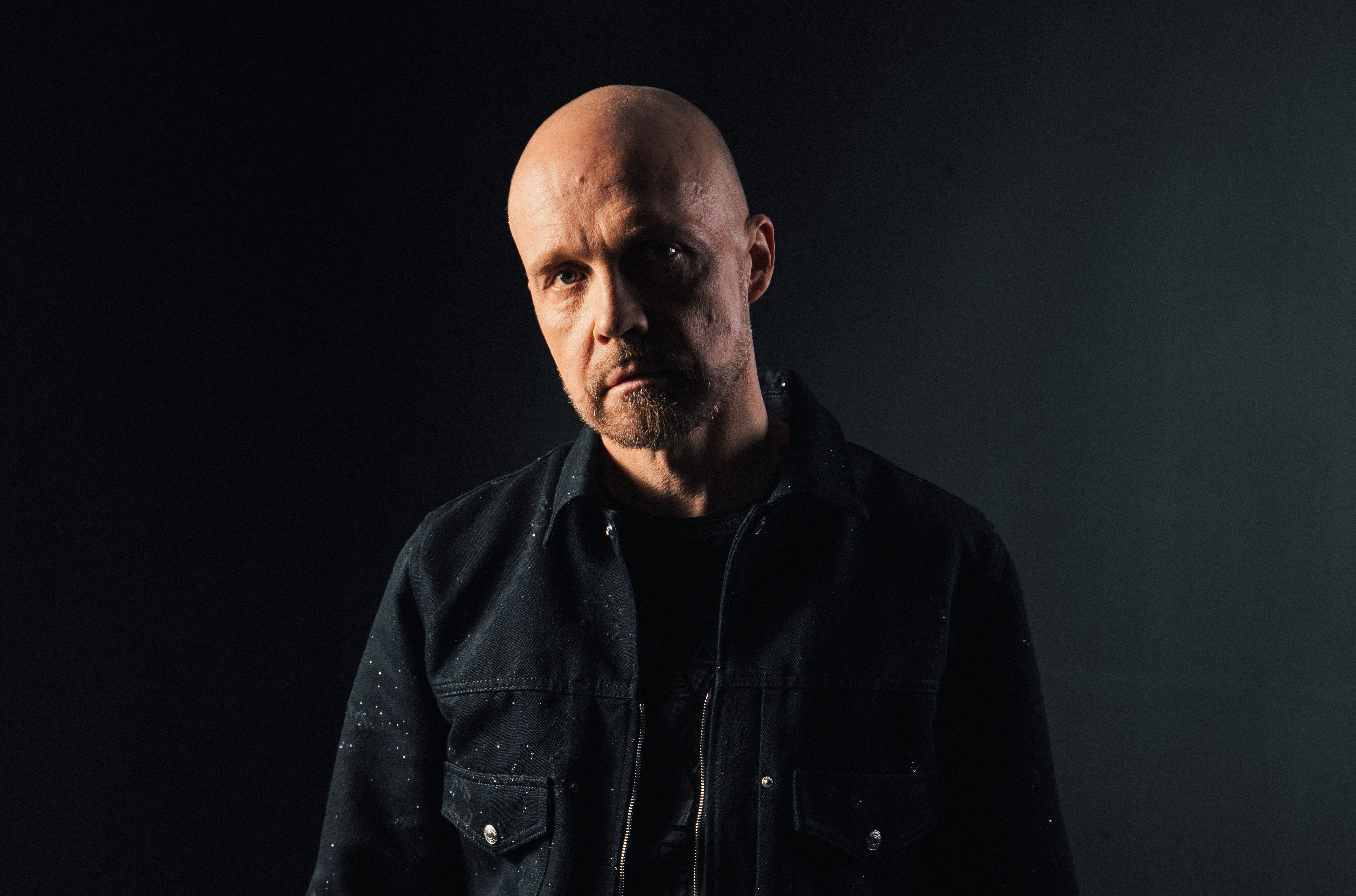 Promokuva 3 - Juha Tapio - Koska sinä (kuvaaja Eero Oikarinen)