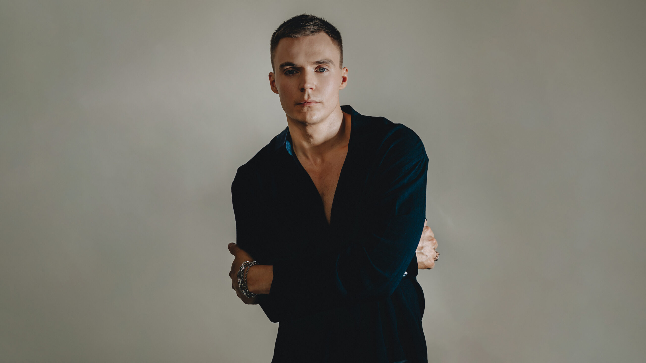 YouTube-kansikuva - Elias Kaskinen - Meidän tässä kuuluisi rakastuu