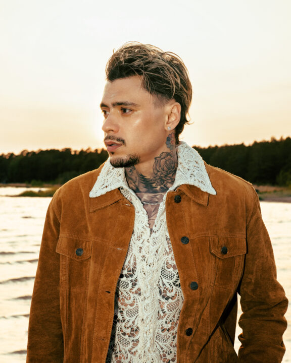 Promokuva 1 - Mikael Gabriel - Tää yö (kuvaaja Salamata Mboup)
